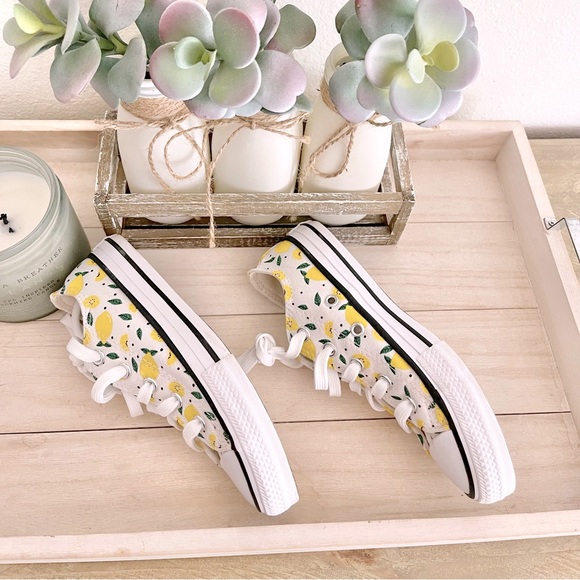 Girls Lemon Converse - Picture 4 of 10